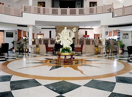 The Gold Palace & Resorts Джайпур Екстериор снимка